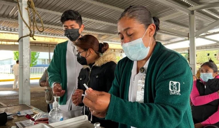 Instala IMSS estado de México Poniente Macro Módulo de vacunación COVID-19