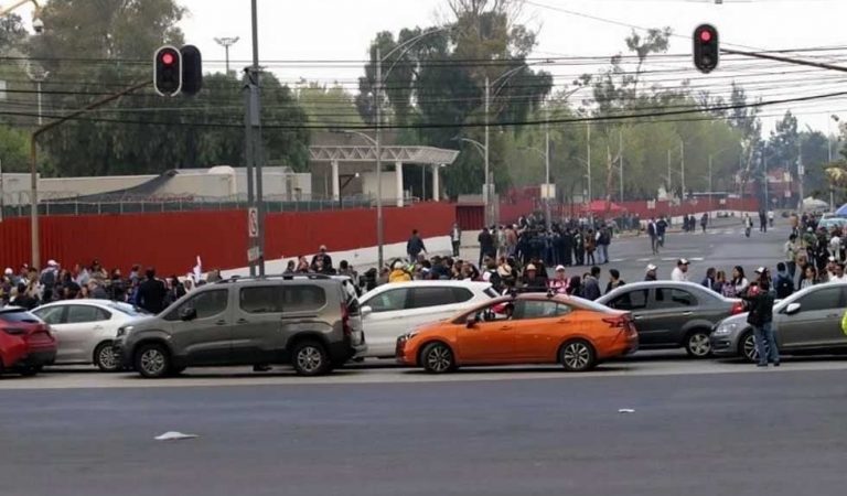 Pide oposición diálogo ante bloqueo en San Lázaro